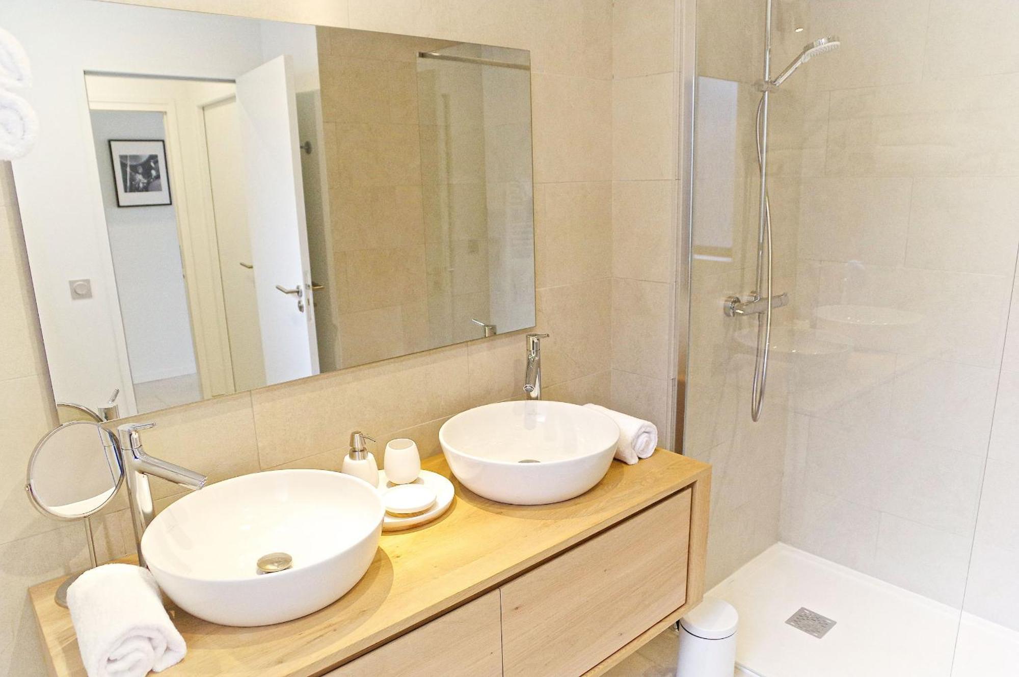 Belle Vue - Vue Exceptionnel Chartrons 2 Chambres Avec Parking Bordeaux Exterior photo